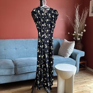 Reformation Gavin Floral dress Long size 4